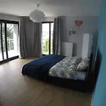 Wola Modern Apartments Black&White